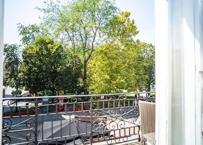 Appartement Luxapart Ii Beautiful Views With Breakfast Option